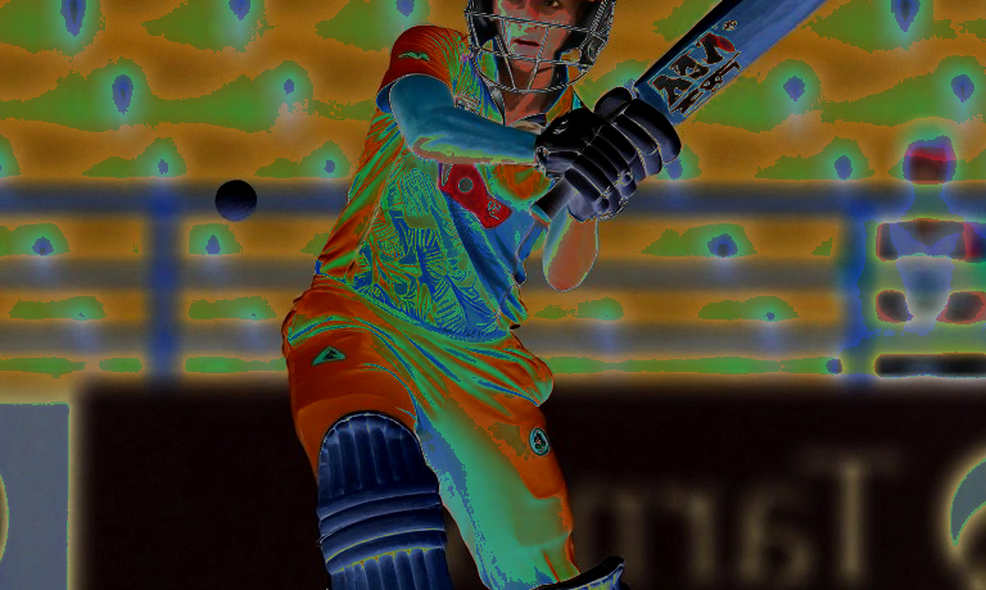 ১৪ বছর পরে ভ্যানের পিছনে বসে যে ৭৭৪ রানের হিসাব মিলল না