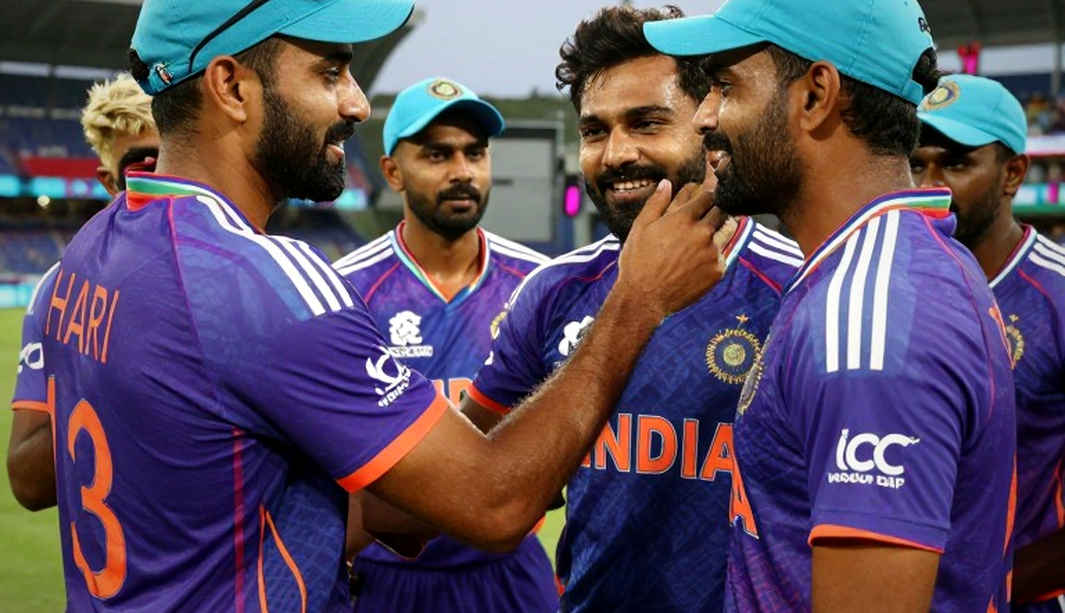 শেষ বলের পরেই শুরু: দাম্বুলার খালি গ্যালারি থেকে সিঙ্গাপুরের মাঠ